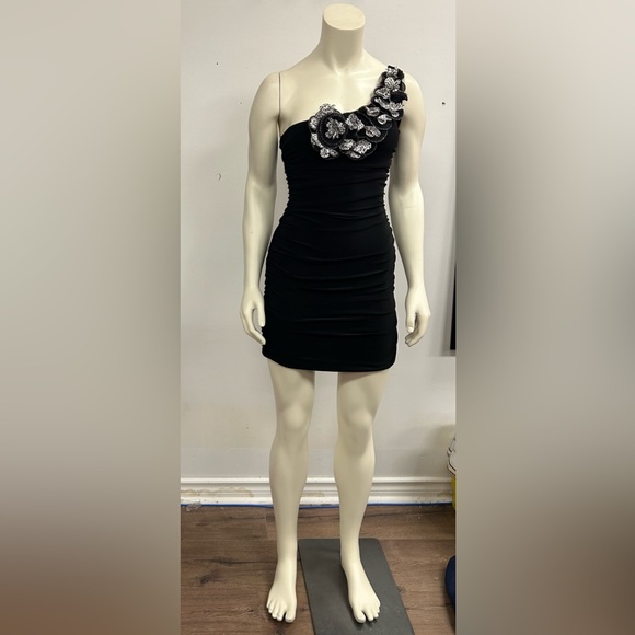 DEB RUCHED BLACK FORMAL DRESS ONE SHOULDER MINI SIZE SMALL - Picture 2 of 6